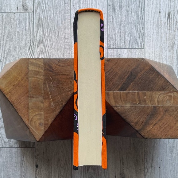 New Halloween Linen Wrapped Decorative Book Black Cats Hand-Wrapped Spooky Decor - Picture 4 of 7